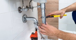 Сантехнические работы Реж цена 463 руб. Услуги сантехника